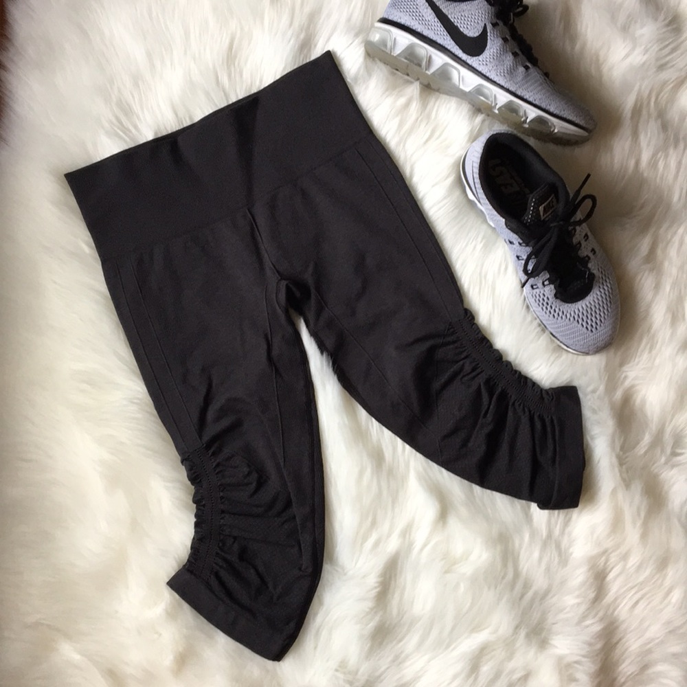 In the flow Lululemon Pants